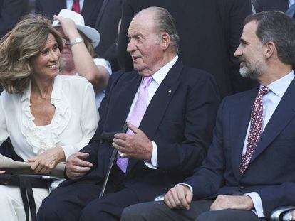 Cristina Garmendia, presidenta de Cotec, junto con el rey Juan Carlos y el rey Felipe VI.