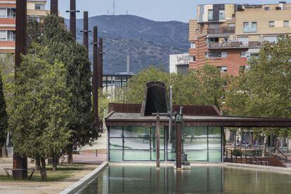 Edificio de hierro y cristal de la Fundación La Maquinista-Macosa, en Sant Andreu.