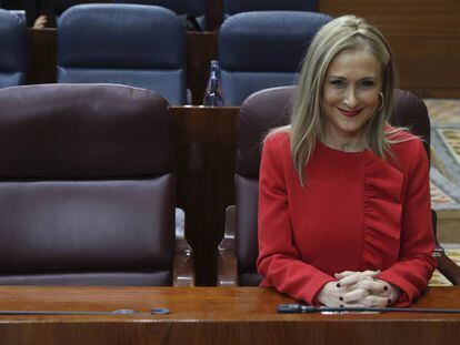 La presidenta de la Comunidad de Madrid, Cristina Cifuentes, hoy, en la Asamblea de Madrid. 