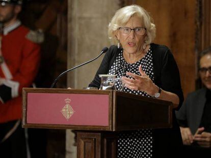 Manuela Carmena llegint el pregó de la Mercè.