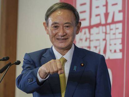 El nuevo líder del PLD, Suga Yoshihide Suga, este lunes en Tokio (Japón).  