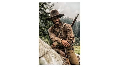 Alejandro Speitzer en el papel de Carrillo, en la serie 'La cabeza de Joaquín Murrieta' (2023).