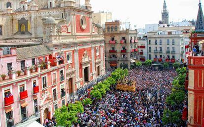 Procesión de Semana Santa en Sevilla.