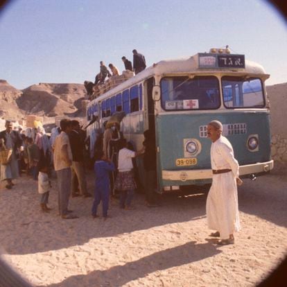 Prisioneros palestinos en el campo de internamiento de Abu Zenima (península del Sinaí), en octubre de 1971.