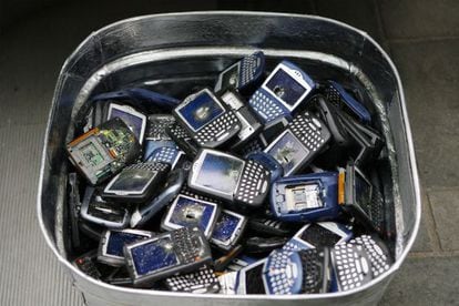 En 2009, BlackBerry valía en Bolsa 49.000 milones de dólares, hoy vale menos de 3.000 millones y está en busca de comprador.