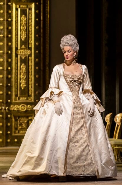 La soprano noruega Lise Davidsen, vestida como la Lisa de 'Dama de picas', ópera de Chaikovski, que se representó a finales de 2019 en la Metropolitan Opera de Nueva York.