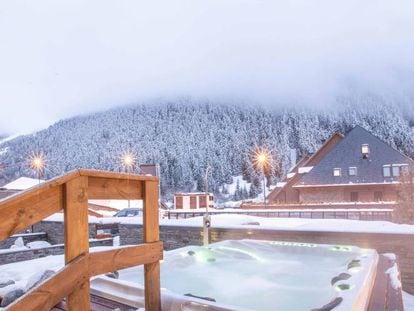 El hotel Himàlaia Baqueira, ubicado junto a la exclusiva estación de esquí Baqueira Beret.