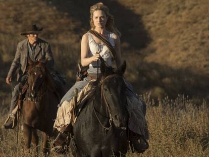 Tráiler de la segunda temporada de 'Westworld'. En la imagen, Evan Rachel Woods y James Marsden.