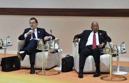 El presidente Rajoy con Jacob Zuma, de Sud&aacute;frica, en el G20.