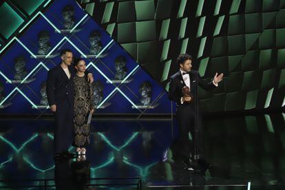 Sorogoyen, durante el discurso de agradecimiento tras recoger en nombre de Alex de Pablo el Goya a mejor fotografía por 'As bestas'. 