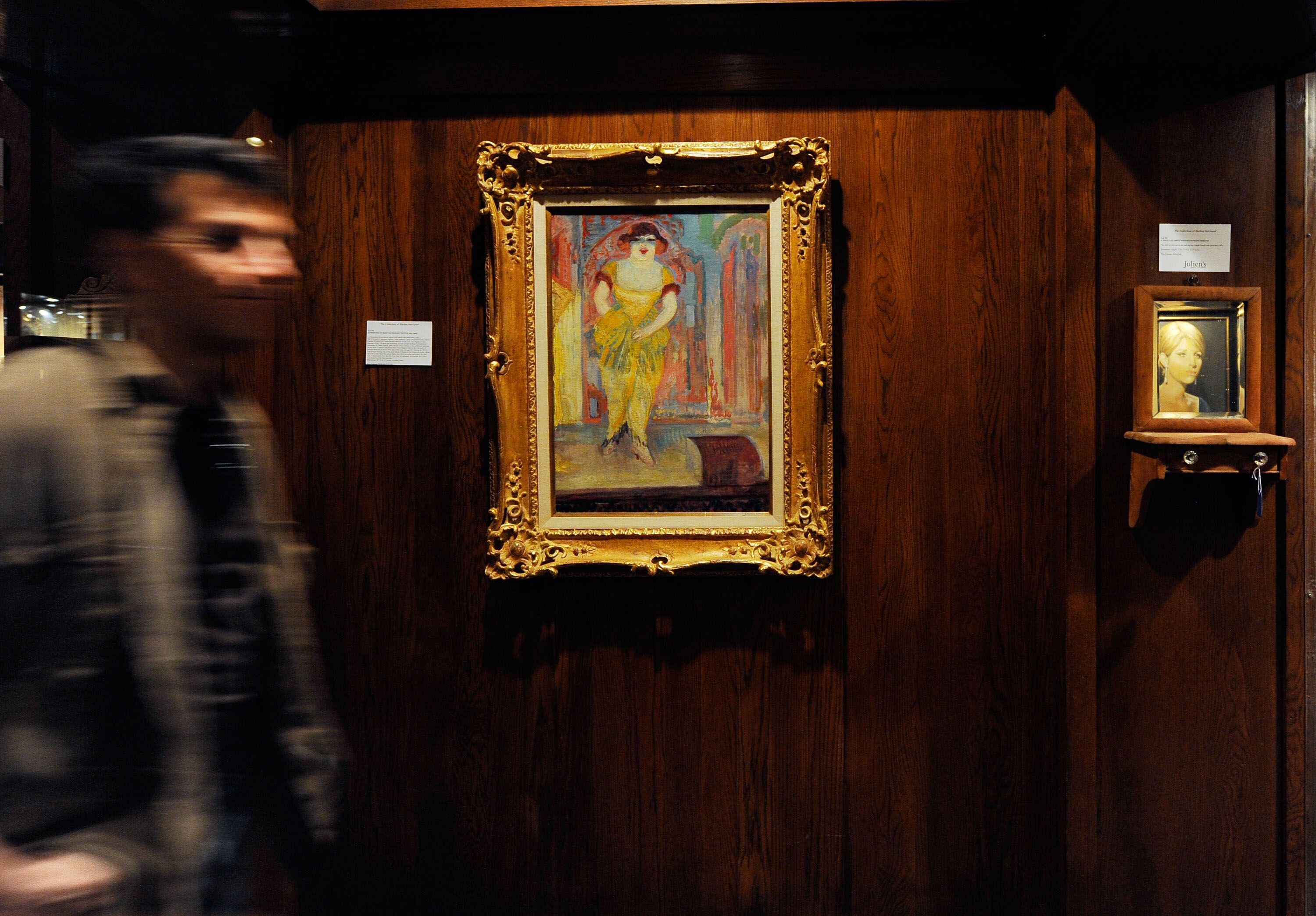Una pintura atribuida al artista holandés Kees Van Dongen (1877-1968) y propiedad de la cantante Barbra Streisand en una subasta de algunos de sus objetos personales celebrada en octubre de 2009 en Los Ángeles, California. La obra era el más caro de los objetos subastados.