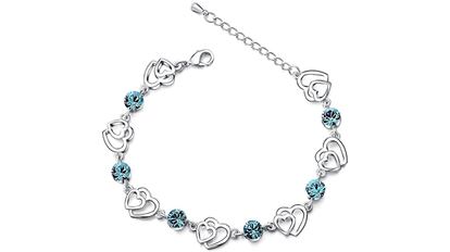 Pulsera de plata con corazones para regalo de San Valentín