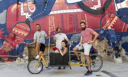 Los organizadores de Asalto: Sergio Beltrán, Luis García, Isabel Tris y Alfredo Martínez.