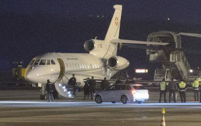 El avión suizo a su llegada a Ginebra, este domingo