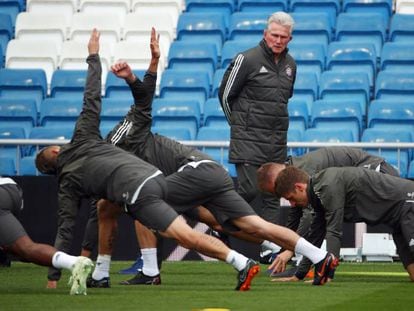 Heynckes, en el entrenamiento del Bayern en el Bernabéu.