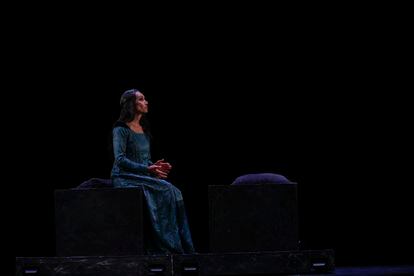La actriz y cantante Ana Belén, durante el pase gráfico de 'Romeo y Julieta despiertan", el pasado abril.
