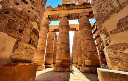 La sala hipóstila del templo de Karnak, Luxor (Egipto).