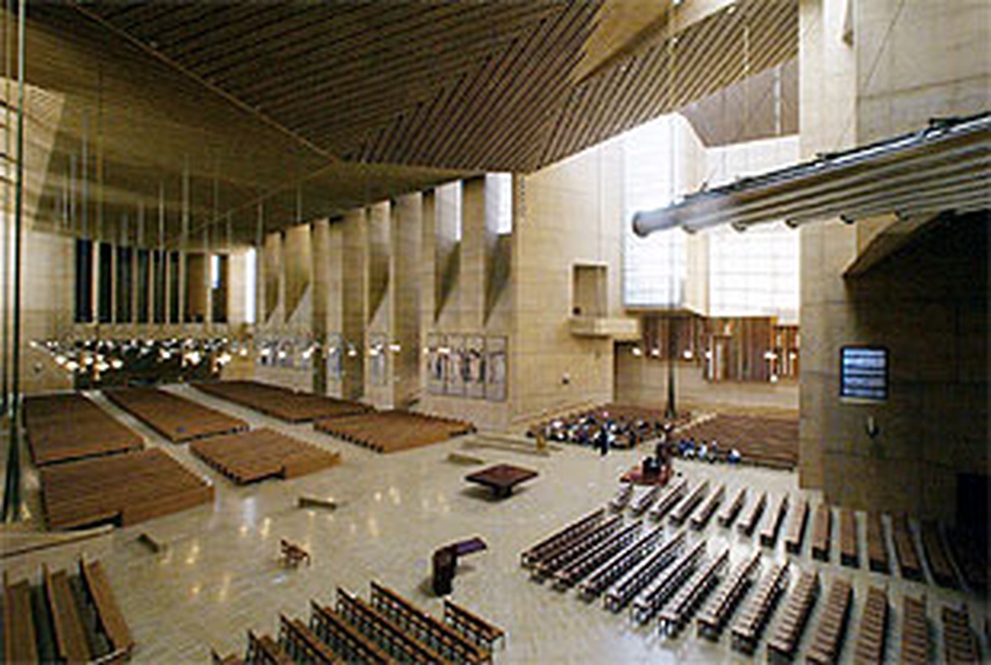 Los Ángeles inaugura la catedral que Moneo ha tardado seis años en construir Cultura EL PAÍS Los Ángeles inaugura la catedral que Moneo ha tardado seis años en construir Cultura EL PAÍS