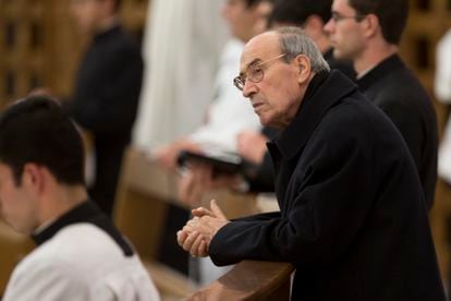 El cardenal Velasio De Paolis, en enero de 2014 durante una misa en Roma. 