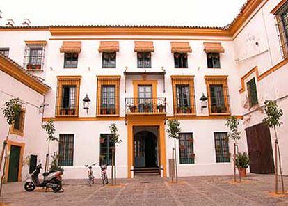 Hotel Las Casas del Rey de Baeza, en Sevilla.