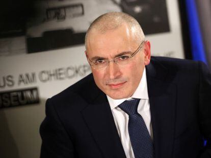 El magnate Mija&iacute;l Jodorkovski, durante su primera rueda de prensa tras 10 a&ntilde;os de prisi&oacute;n, el pasado 22 en Berl&iacute;n.
