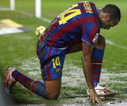 Henry, en un momento del partido de Copa contra el Sevilla en el estadio Sánchez Pizjuán.