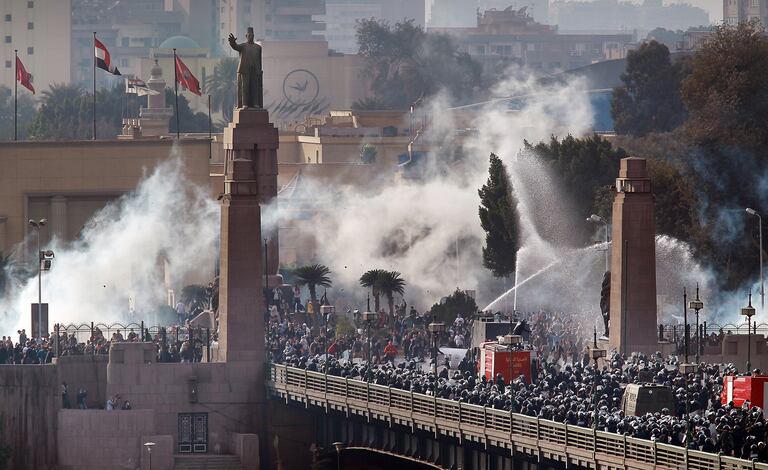 Protestas contra el Gobierno en El Cairo en enero de 2011, preludio de la primavera árabe.