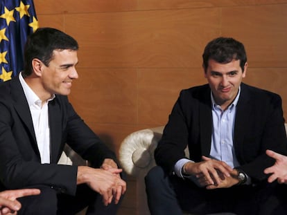 El l&iacute;der socialista, Pedro S&aacute;nchez, y Albert Rivera, lider de Ciudadanos. 
 