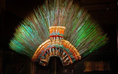 El penacho de Moctezuma expuesto en el Museo Etnográfico de Viena