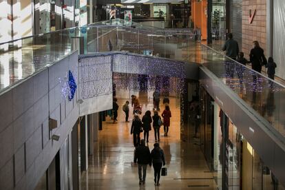 El Centro Comercial Illa Diagonal volvió a abrir este lunes.