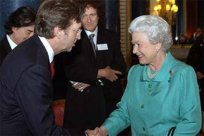 Isabel II recibe a los músicos británicos