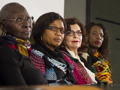 Las investigadoras africanas Salimata Wade, Francisca Nneka Okeke, Faouzia Charfi y Thérèse Kirongozi en la jornada "Ellas investigan".