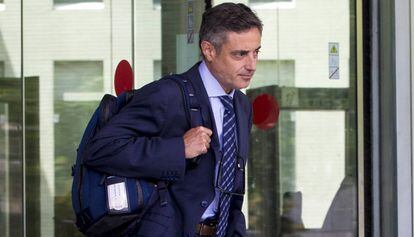 Emilio Sánchez Ulled sortint de la Ciutat de la Justícia aquest dilluns.