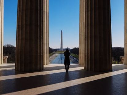 Vista del monumento a Washington y la Reflecting Pool desde el Lincoln Memorial, en Washington. 