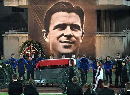 Homenaje a Puskas