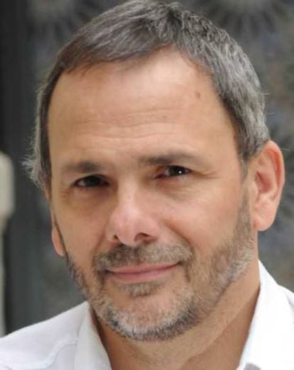 Claudio Negrete, coautor de La profanación