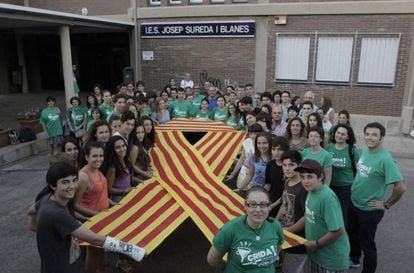Encierro de profesores y alumnos del del IES Josep Sureda i Blanes.