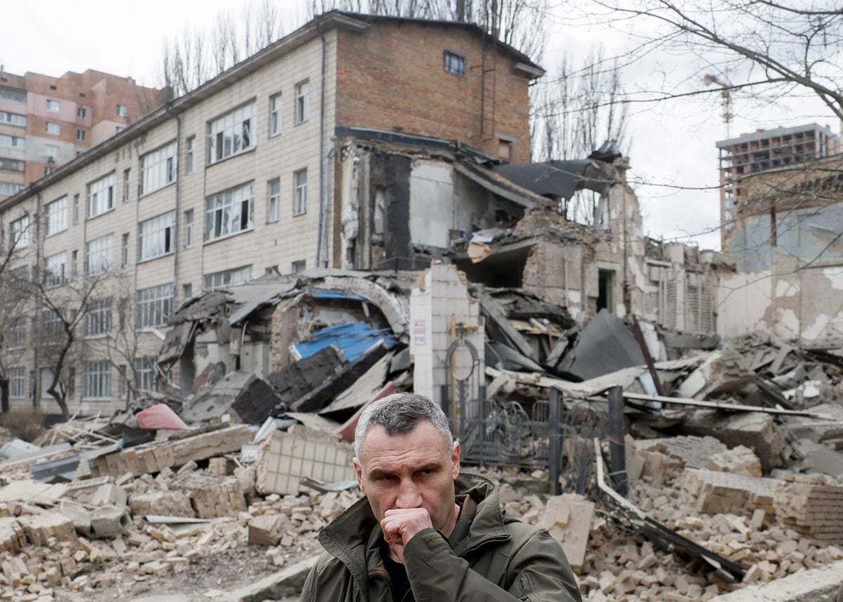 In a single day, Russia unleashes two large-scale bombings on Ukraine