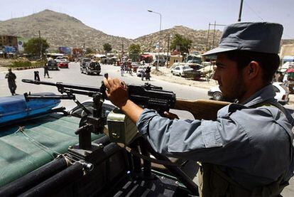 La policía afgana se ha extendido por todas las calles de la capital afgana ante la cumbre internacional más importante celebrada en el territorio.