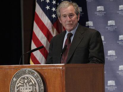 El expresidente Bush en la conferencia organizada por el Banco Reserva Federal de Dallas.
