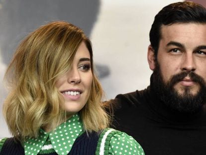 Blanca Suárez y Mario Casas en la presentación de la película 'El Bar' en Berlín.