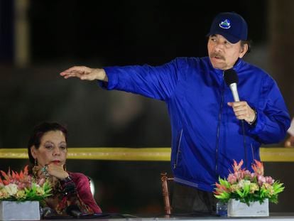 Daniel Ortega junto a su esposa y vicepresidenta, Rosario Murillo, en una imagen de marzo de 2019, en Managua.