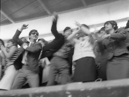 Fiesta de juventud en Madrid en mayo 1966 con la actuación de cinco conjuntos musicales: Los Relámpagos, Los Mustang, Los Sirex, Los Bravos y Los Brincos.