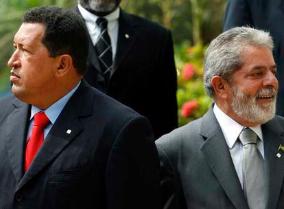 La política energética para Latinoamérica aleja a los presidentes de Brasil y Venezuela, Lula da Silva y Hugo Chávez.