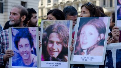Marcha en Buenos Aires en marzo de 2013 en recuerdo de los desaparecidos por la dictadura argentina.