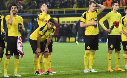 Sahin, Papastathopoulos, Piszczek, Ginter y Weigl,tras perder con el M&oacute;naco.