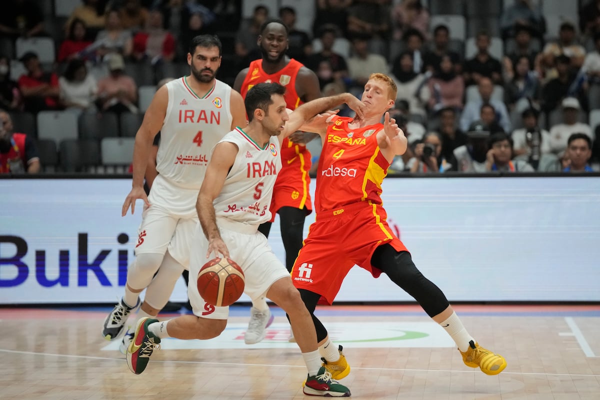 Irán – España, en directo | La selección remonta ante los iranís y se va al descanso por delante | Baloncesto | Deportes