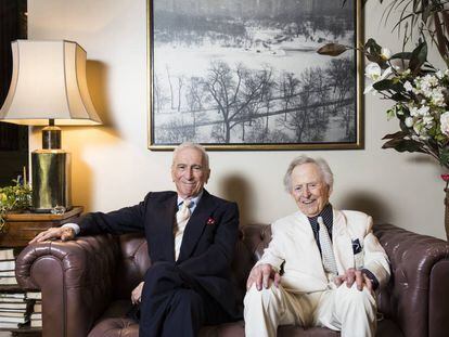 Gay Talese, a la izquierda, y Tom Wolfe en Nueva York en 2017.