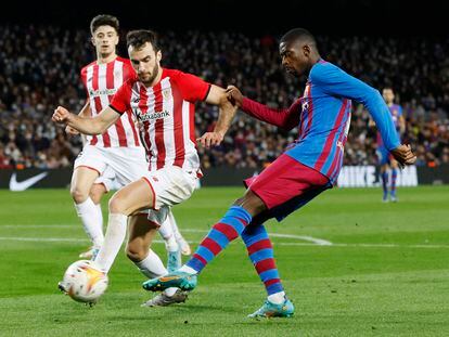 Dembélé, en la acción del segundo gol del Barcelona ante el Athletic.