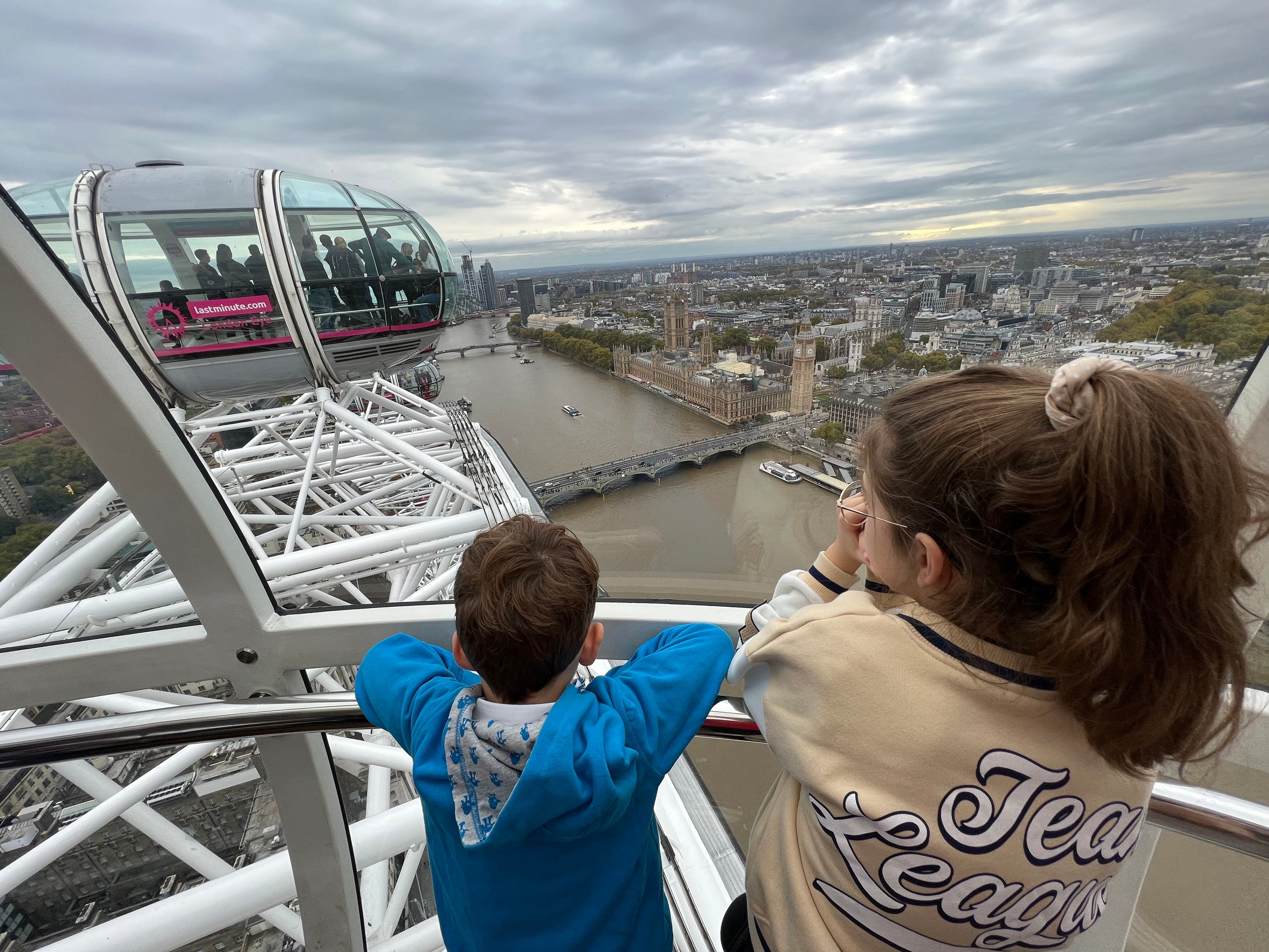 Vista de Londres y el Támesis desde una de las cabinas de la noria London Eye.